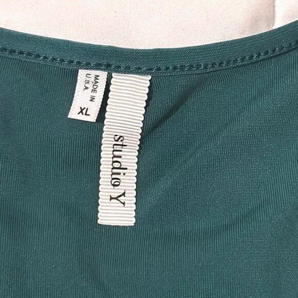 Teal Sleeveless Tank Top With Rhinestone Design Studio Y XL Polyester/Spandex - Picture 4 of 6